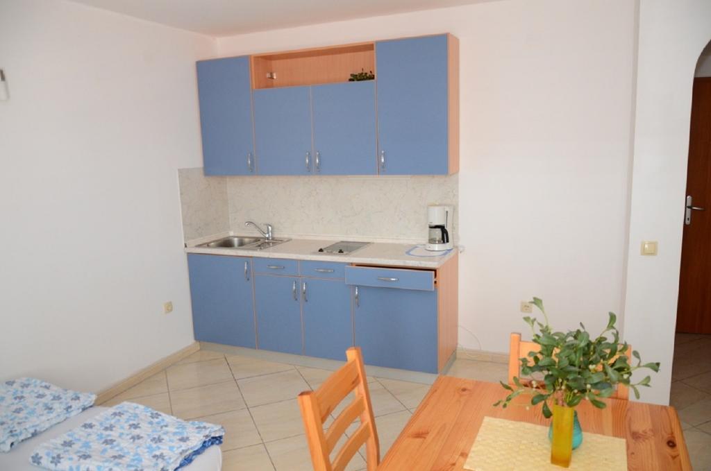 Apartments Bozic Novi Vinodolski Ruang foto